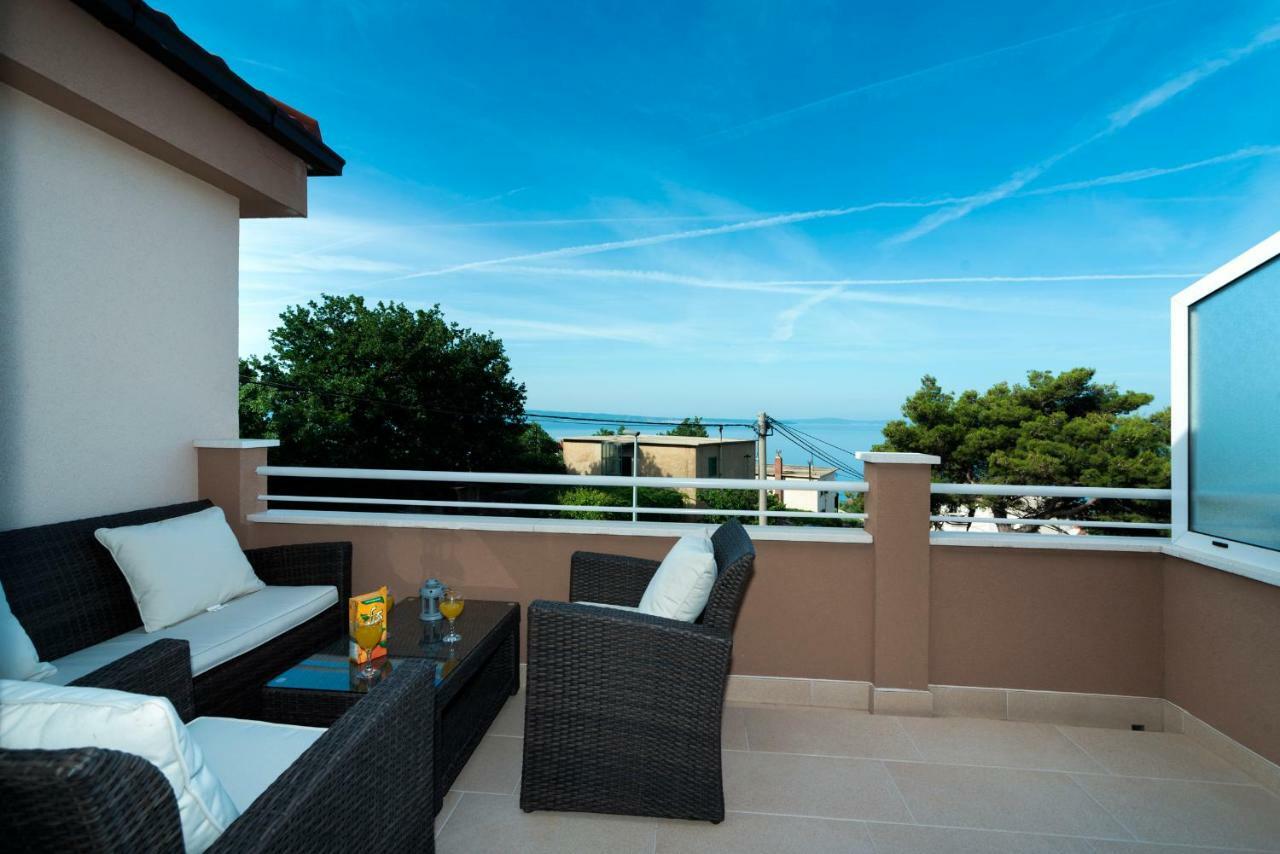Apartments Intrada Podstrana Exterior photo